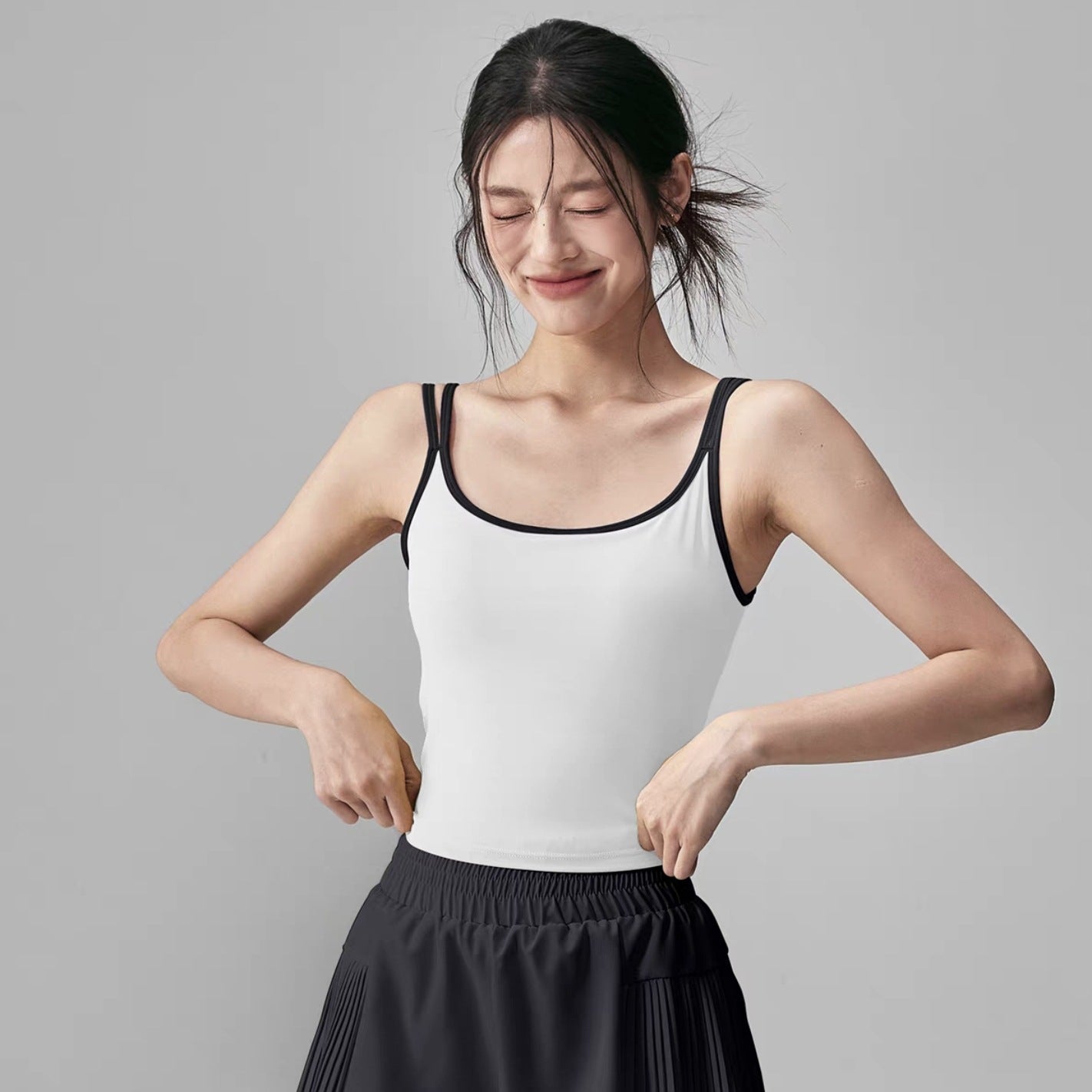 Yoga slimming sleeveless tank top and short pants set