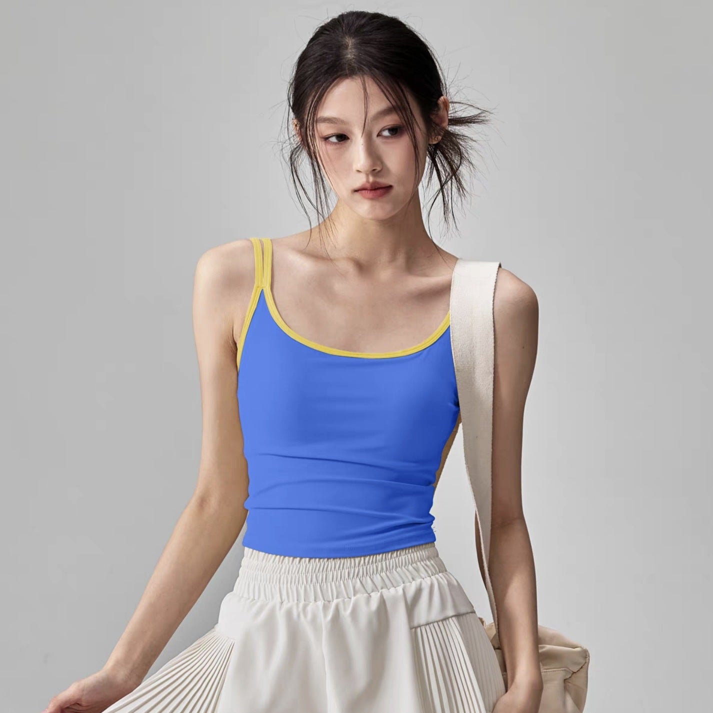 Yoga slimming sleeveless tank top and short pants set