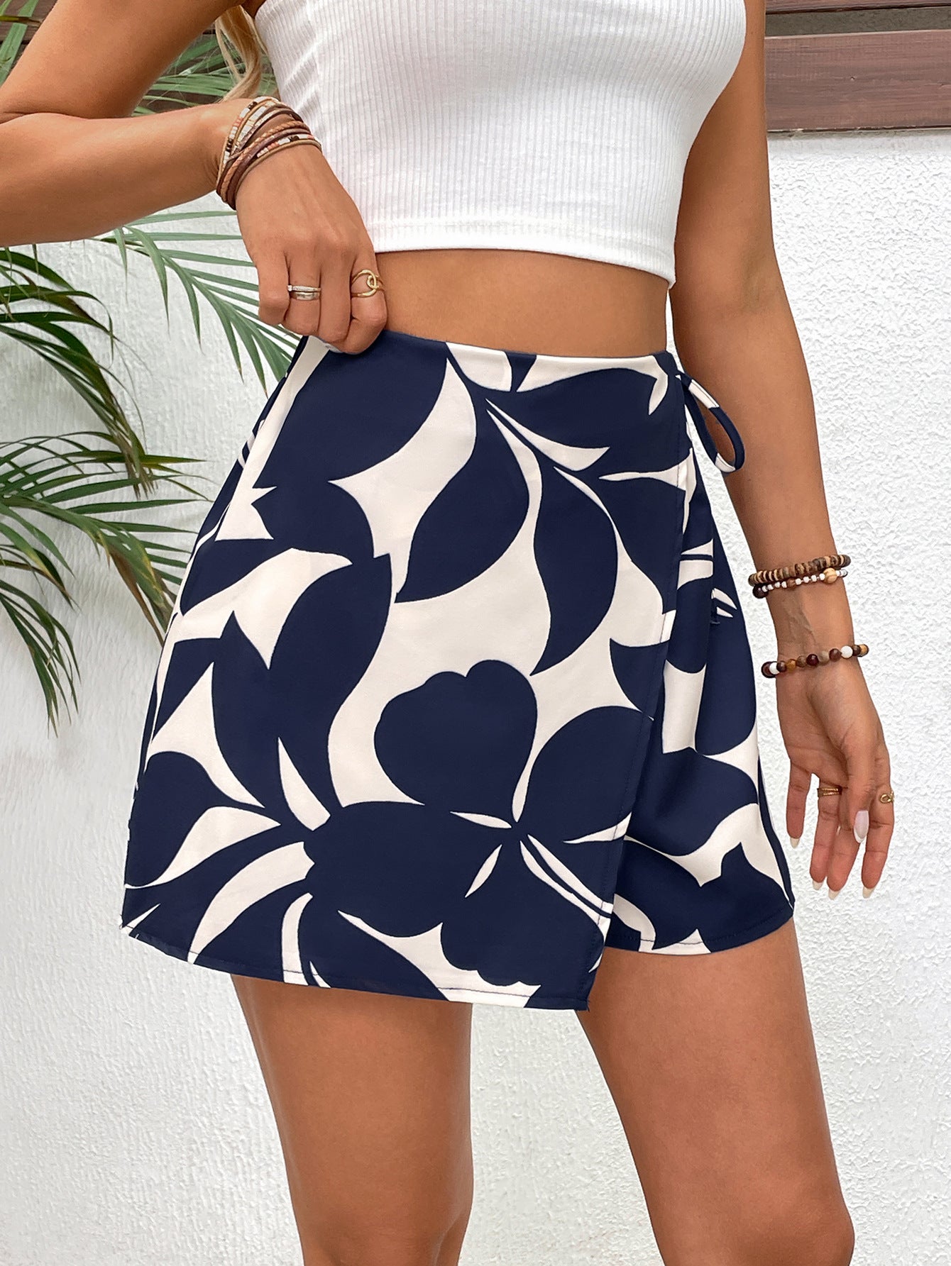 Floral print shorts lace-up trouser skirt